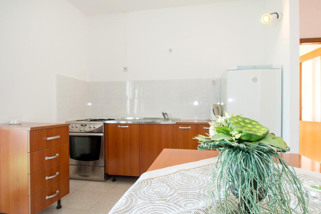 Beach Guesthouse Mediteran โปดสตรานา ห้อง รูปภาพ