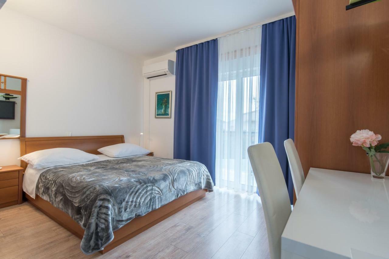 Beach Guesthouse Mediteran โปดสตรานา ภายนอก รูปภาพ