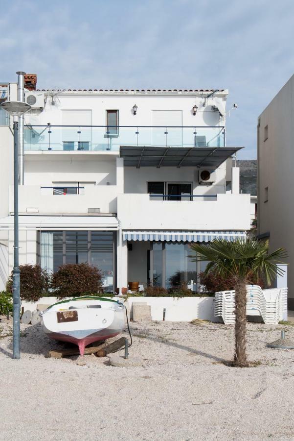 Beach Guesthouse Mediteran โปดสตรานา ภายนอก รูปภาพ